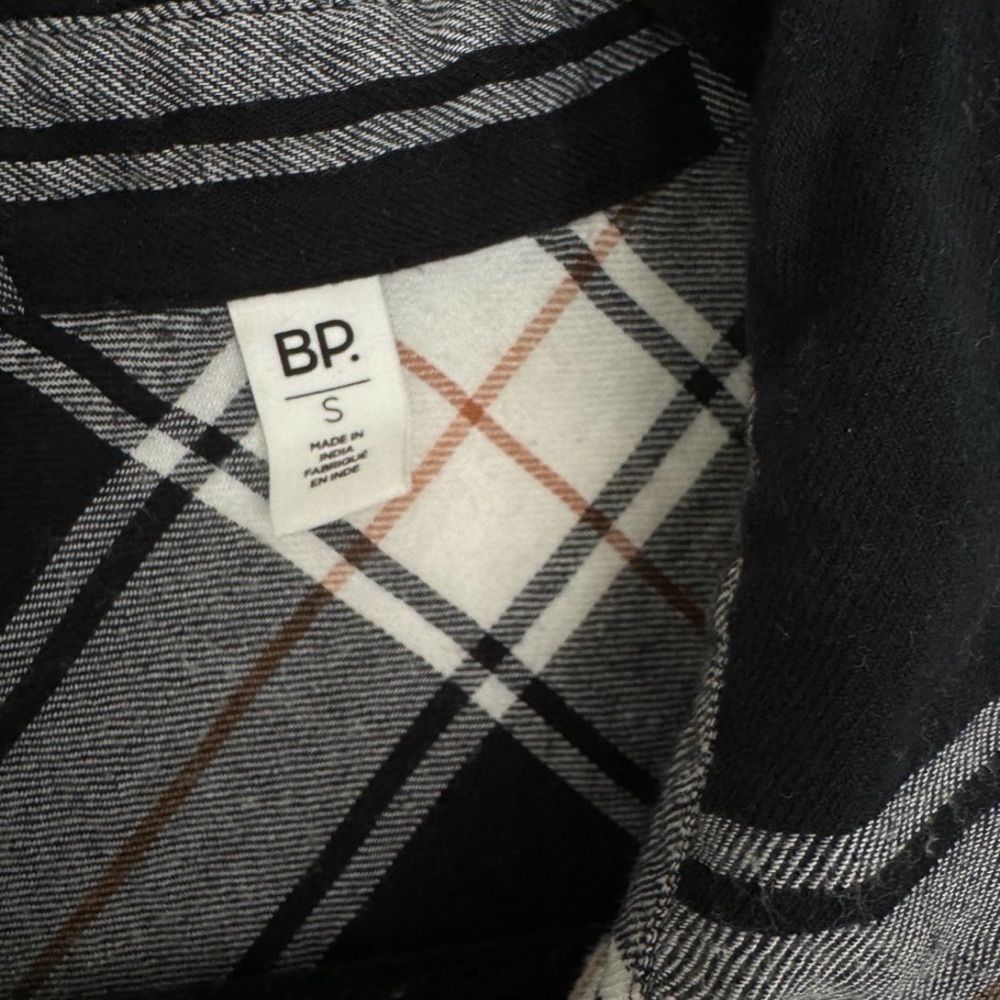 Nordstrom BP women’s black plaid button down flannel shirt top size small 4 6 - Picture 2 of 2